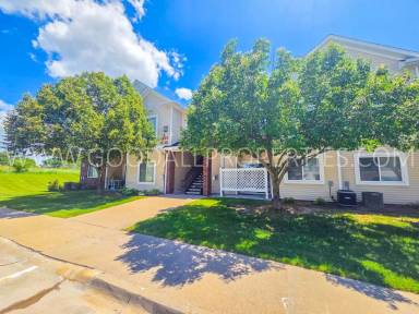 Main picture of 1207 NE 5th Ln