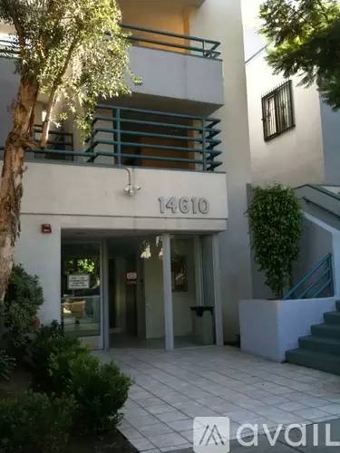 Main picture of 14610 Erwin St