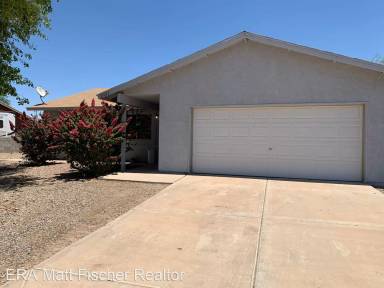 Main picture of 2931 S 27th Dr