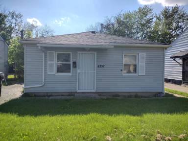 Main picture of 4352 E 143rd St