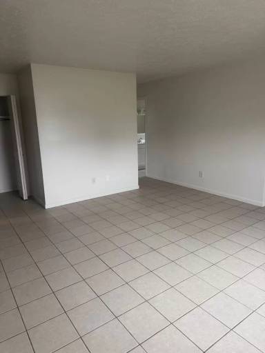 Main picture of 30 Carter Cir