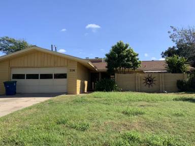 Main picture of 114 E Janin Cir