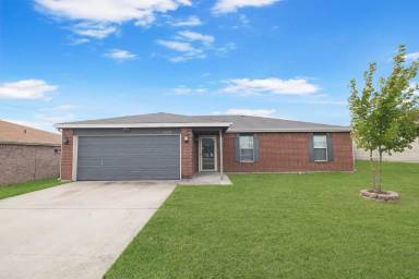 Main picture of 4400 Matt Dr