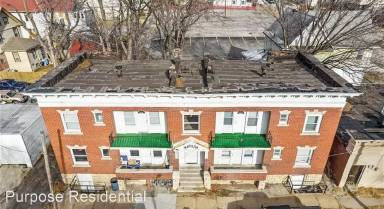 Main picture of 3210 E 13th St