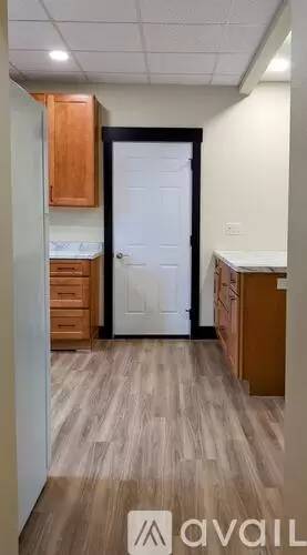 Main picture of 702 E Grand Ave