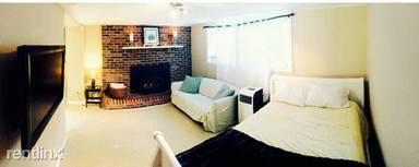 Main picture of 598 Hill Creek Dr