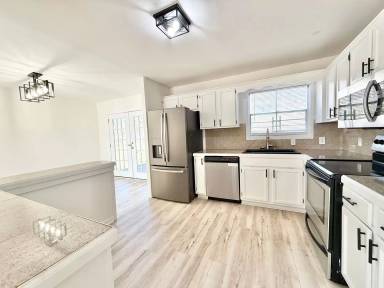 Main picture of 6 Brookside Cir