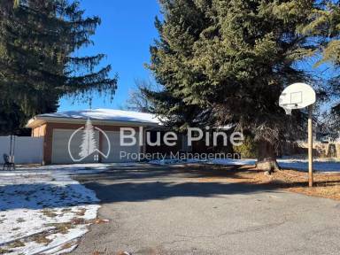 Main picture of 315 Evans Dr