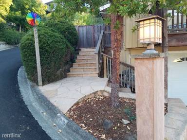 Main picture of 623 Oakdale Ave