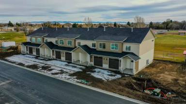 Main picture of 1112 Home Run Ave