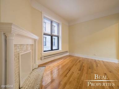 Main picture of 428-438 W Belden Ave