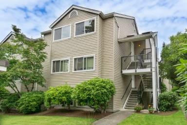 Main picture of Juanita Center Condo