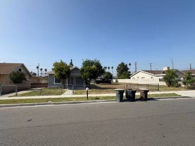 Main picture of 824 E H St