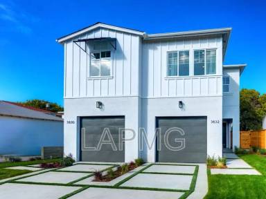 Main picture of 3630 Beethoven St