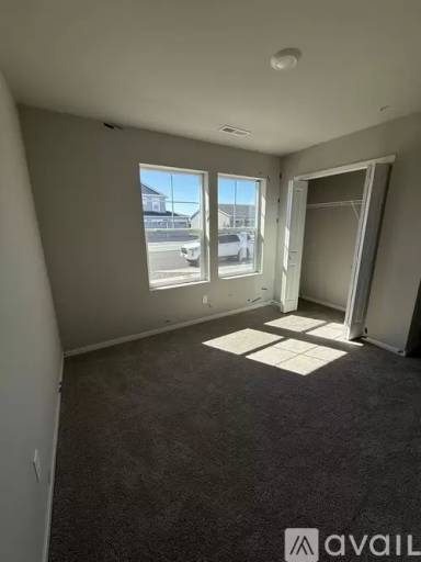 Main picture of 1606 S Mallard Way