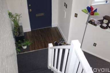 Main picture of 1012 N Lovegrove St
