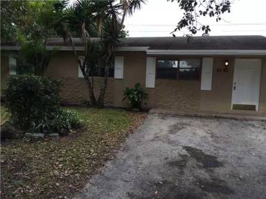 Main picture of 3530 N 65th Ave