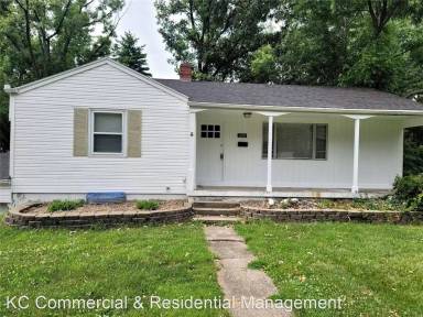 Main picture of 2501 NE 53rd St