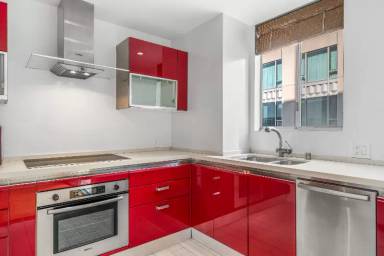 Main picture of 10747 Wilshire Blvd