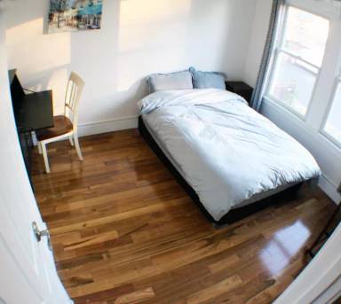Main picture of 302 Orchard Ave