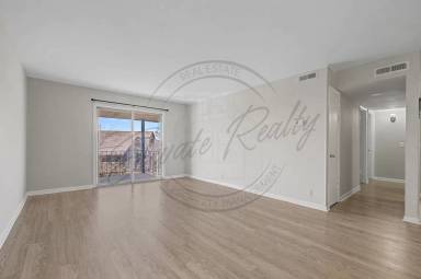 Main picture of Updated ground floor unit across from Madison Park
