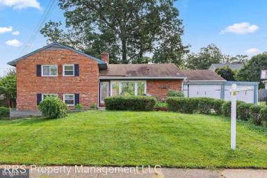Main picture of 5502 Joplin St