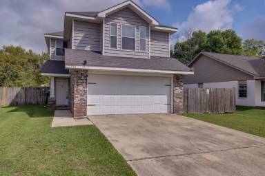 Main picture of 17986 Restoration Cir