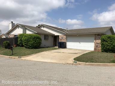 Main picture of 301 SW 93rd St