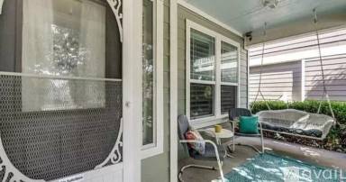 Main picture of 10225 Franklin Dr