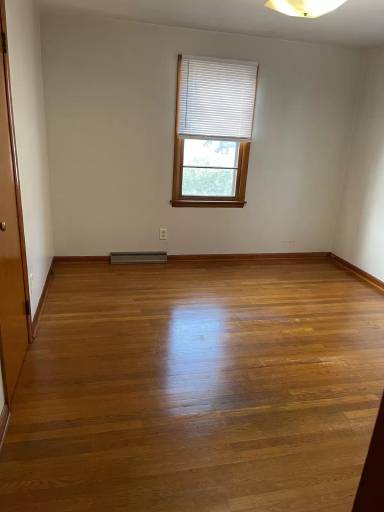 Main picture of 302 E 19th St