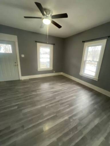 Main picture of 1039 N Franklin Ave