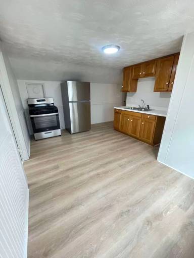 Main picture of 638 Admiral St