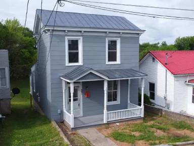 Main picture of 329 Church St