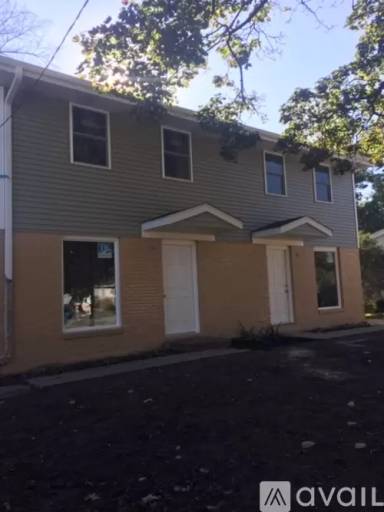 Main picture of 654 Franklin St