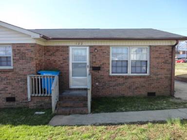 Main picture of 107 N 11th St