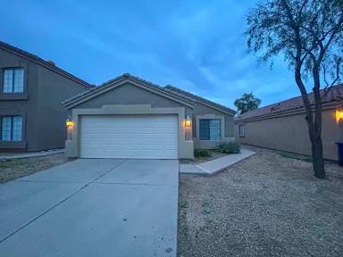 Main picture of 11049 E Abilene Ave