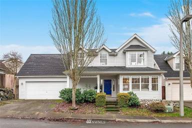 Main picture of 524 Tacoma Pl NE