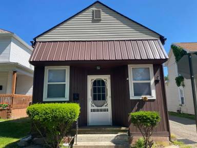 Main picture of 637 E Wheeling St