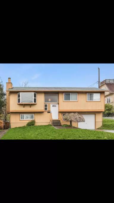 Main picture of 2908 S Lane St
