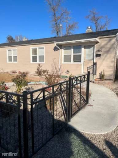 Main picture of 3890 W Custer Dr