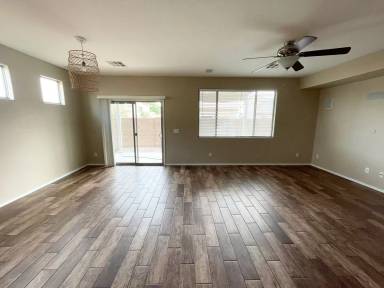 Main picture of 14999 N 174th Ave