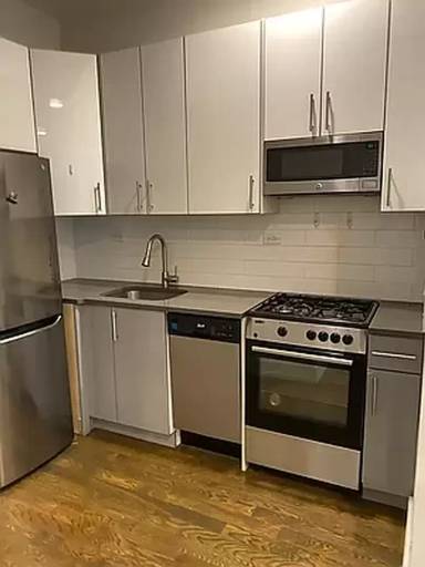 Main picture of 55 Brooklyn Ave