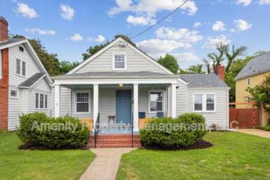 Main picture of 417 Douglas Ave