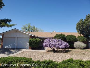 Main picture of 3501 Holiday Ave NE