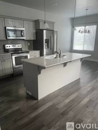 Main picture of 14526 S Juniper Shade Dr