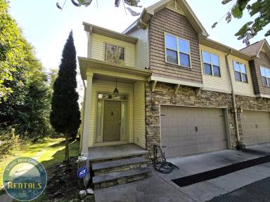 Main picture of 194 Azor Ct