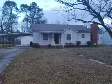 Main picture of 1405 W 24th Ave