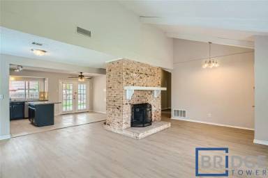 Main picture of 306 Trailridge Dr
