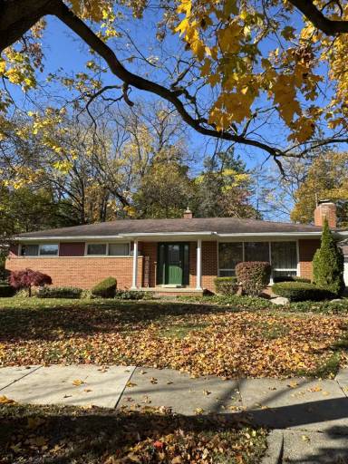 Main picture of 1942 Peppermill Way