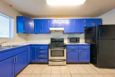 Main picture of 5231 Huntington Dr N